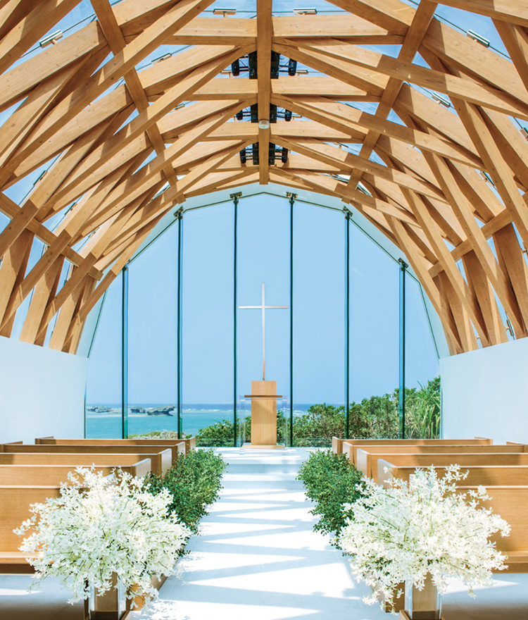 瀬良垣島教会 沖縄結婚式 沖縄挙式 沖縄ウエディングは アールイズ ウエディング
