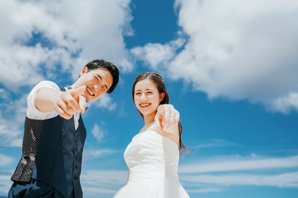 photo wedding team Lazuli 全国対応》 ウェディング前撮り＆オープニングムービー 作成プラン （式場様お持ち込み可）  ［303,000yen +tax ］ 内容 * 花と光Lazuliスタジオ貸切撮影 * 佐賀・福岡ロケーションフォト撮影費 * 撮影レタッチ  100カット以上保証 * 全データ 