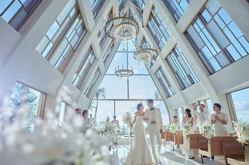 家族や友人、同僚だけで行う少人数の沖縄結婚式のメリット