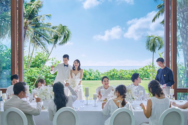 家族や友人、同僚だけで行う少人数の沖縄結婚式の抑えておくべきポイント