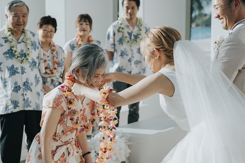 沖縄の結婚式でおすすめのかりゆしウェアをご紹介