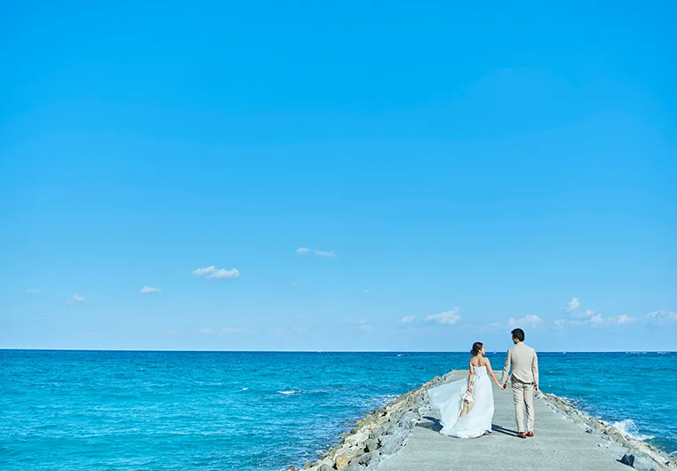 太陽が彩る自然の教会