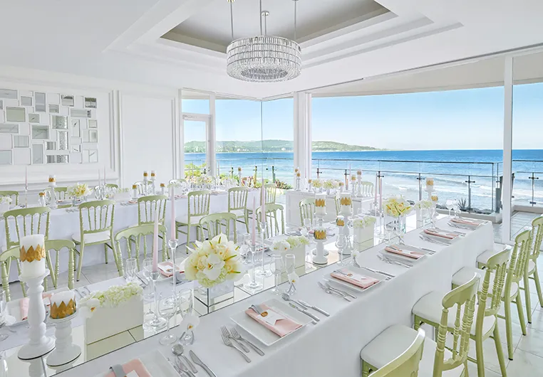 ホワイトアロウチャペル