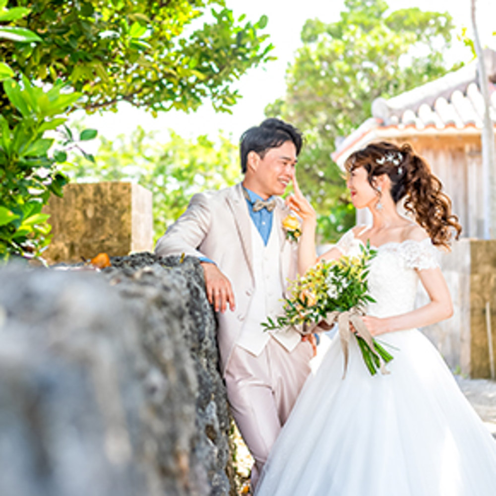 ウェディングピーチ　コンパクト（クシ付き） ザ・ビーチチャペルで叶える沖縄結婚式（2023.7.8）｜ウエディングレポート