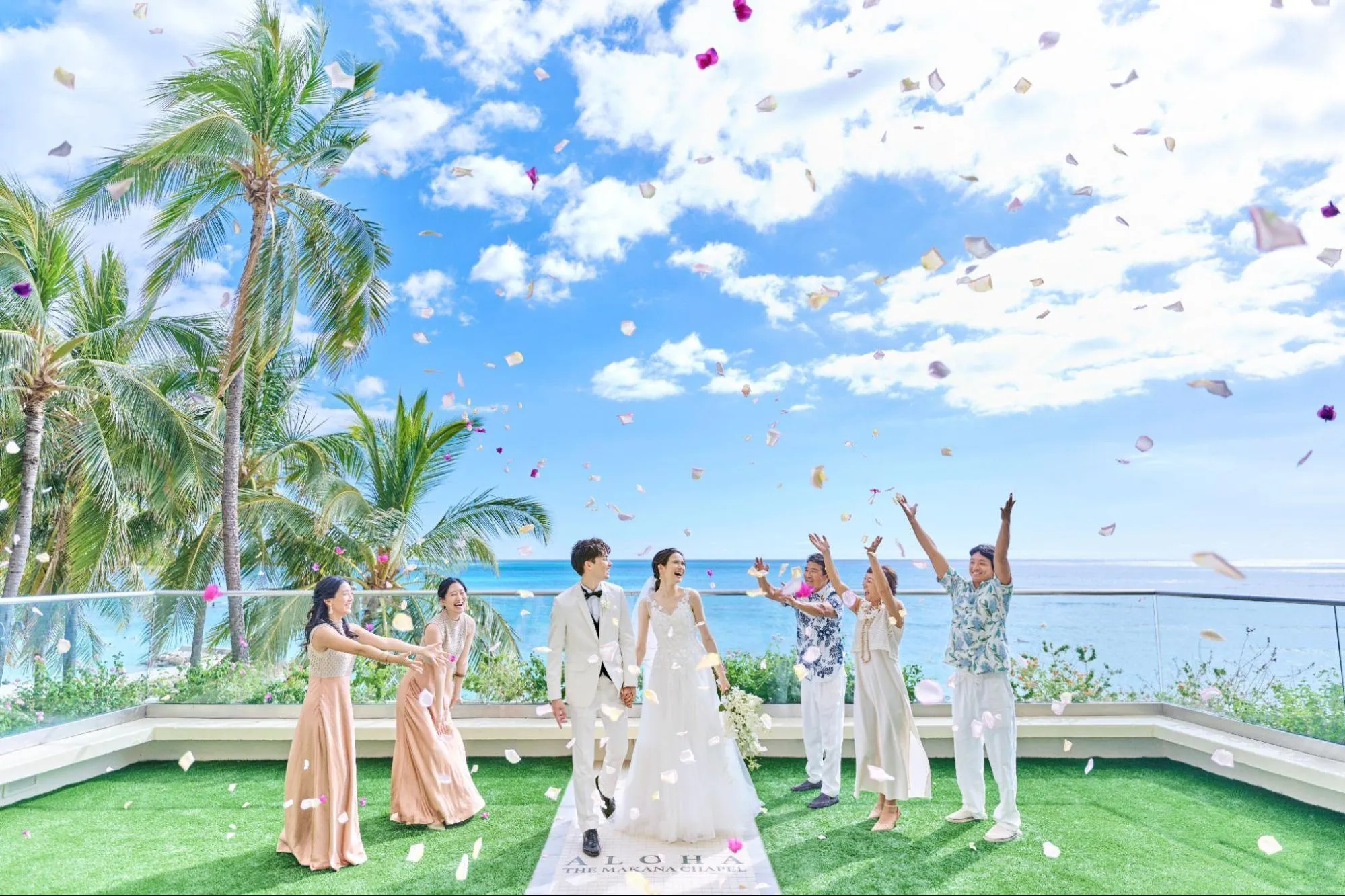 【家族・親族のみ（10名程度）の場合】費用相場：130～230万円