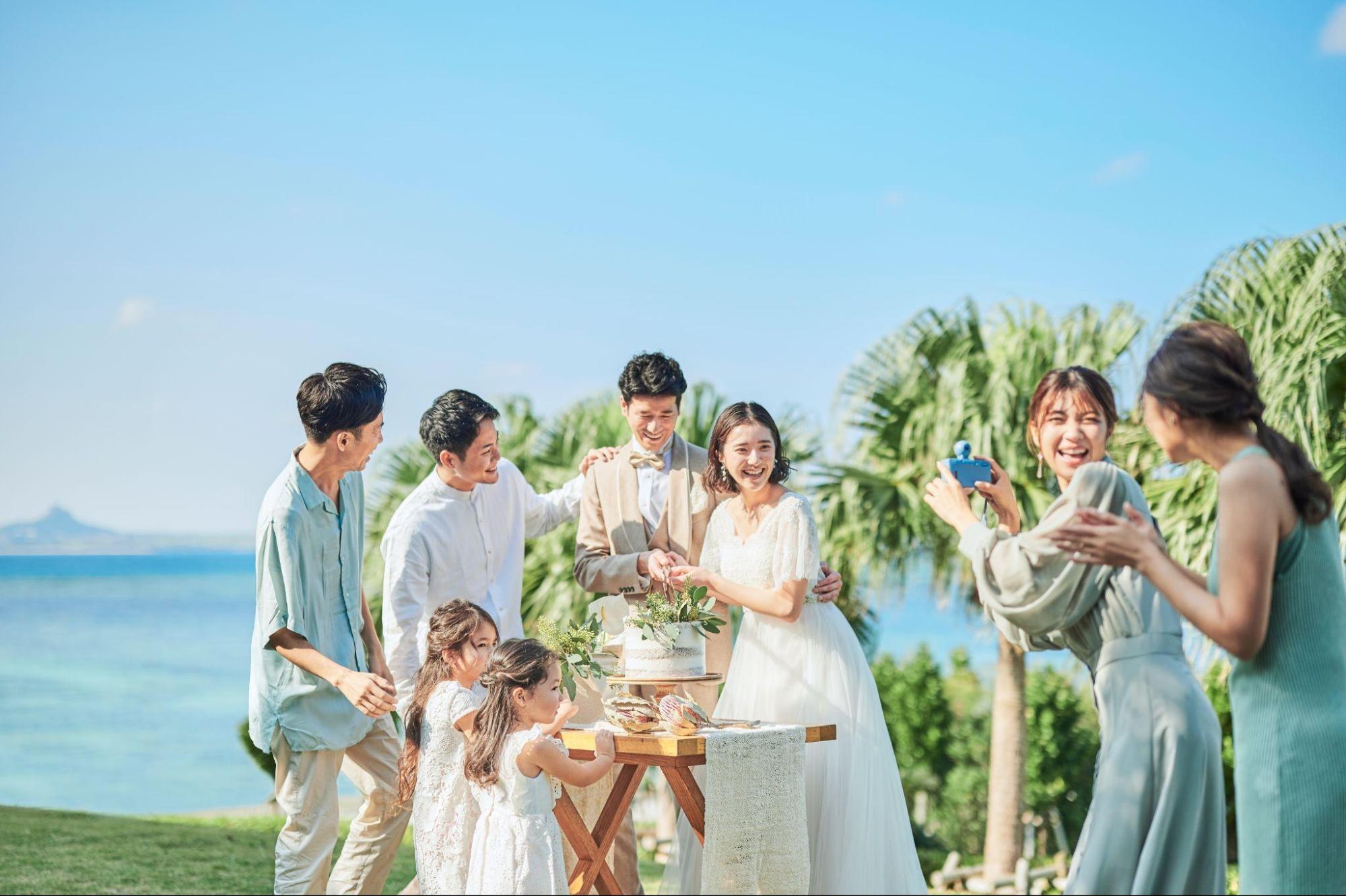 沖縄で結婚式を挙げる場合、司会や演出はどうすればいい？