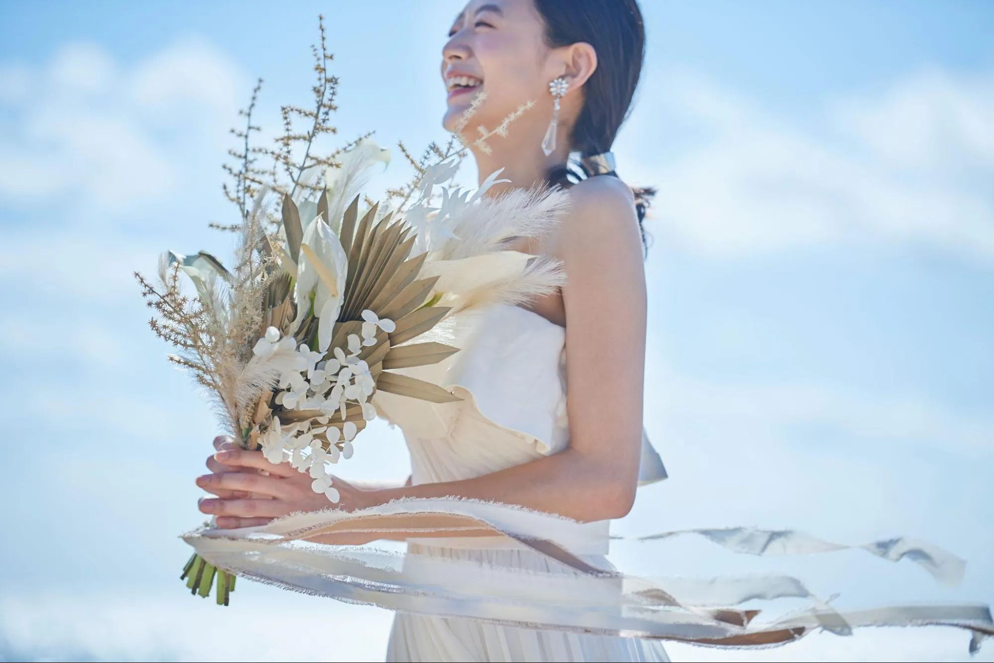 家族の思い出を沖縄でフォトウェディングに残そう！