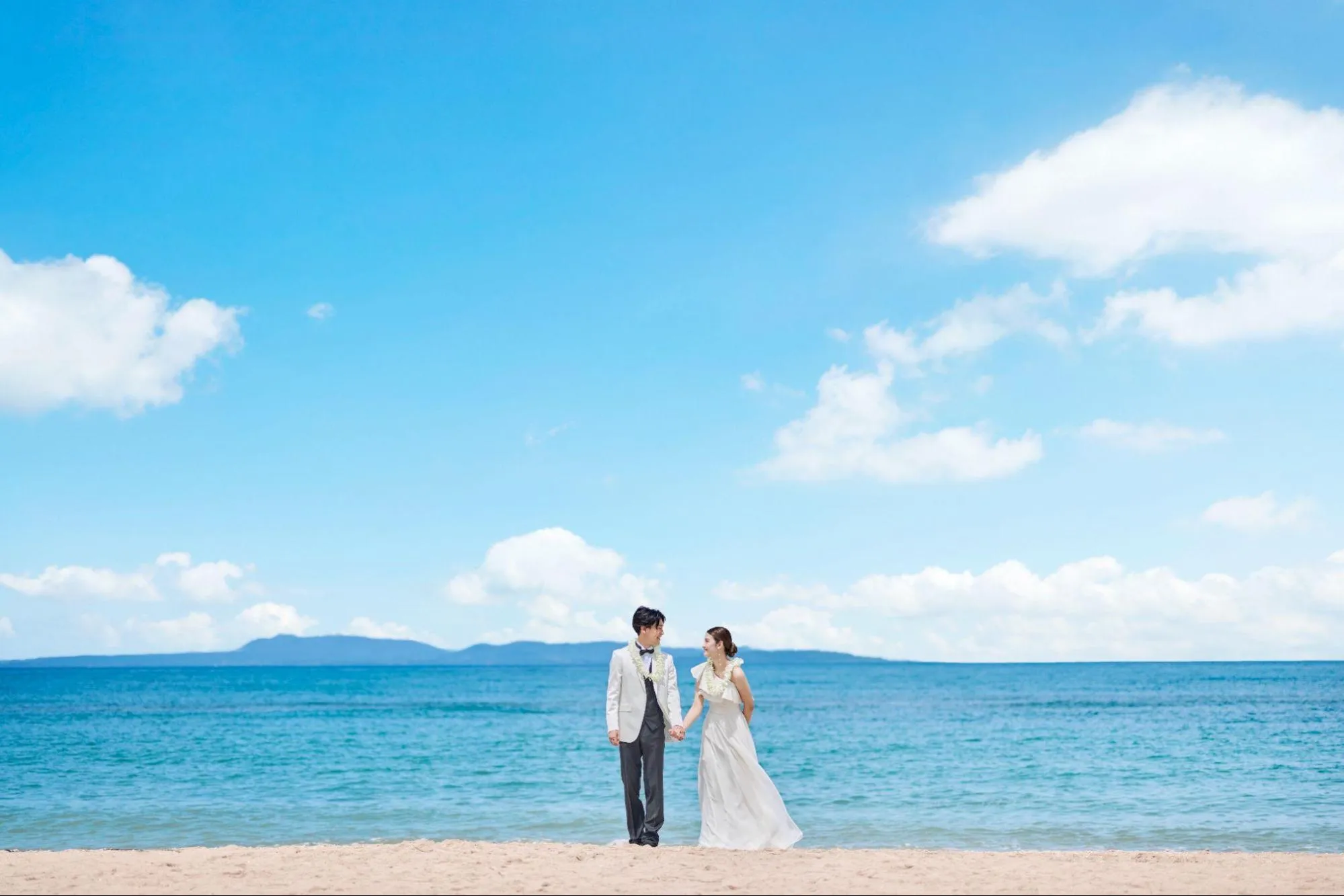 【2日目】午前中：ビーチやチャペルでフォトウェディング撮影