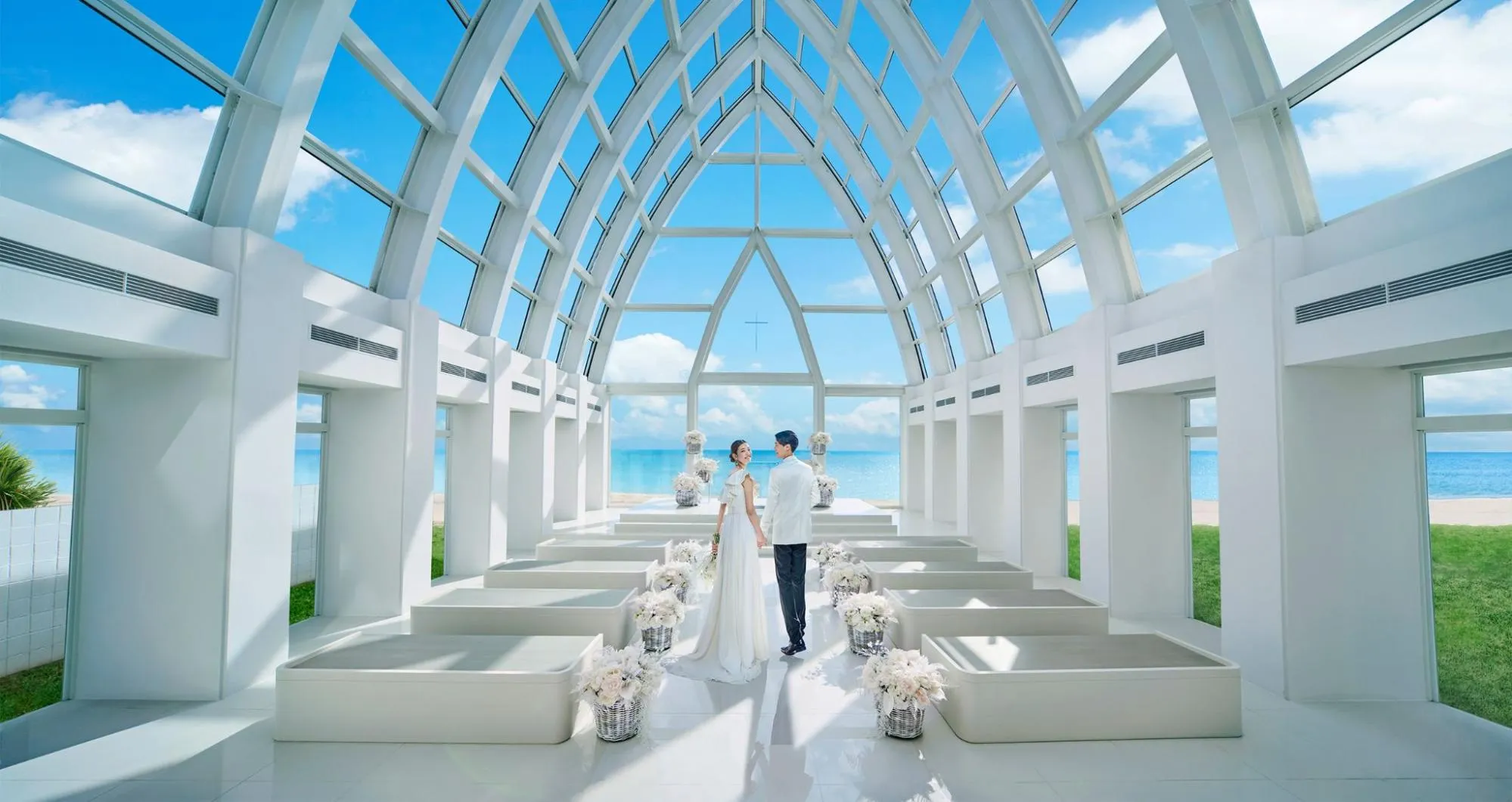 太陽が彩る自然の教会