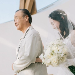 新婦と家族